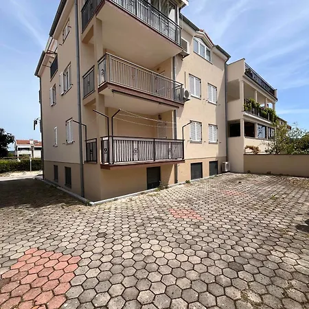 Apartment Apartment M&M-Free Parking